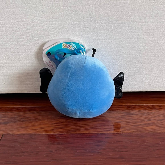 UK Version Waverly the Butterfly 3.5” Clip Squishmallow - Picture 3 of 3